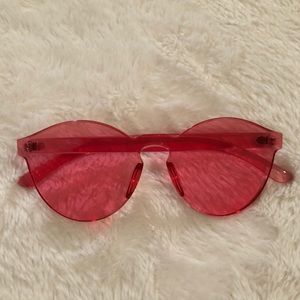 PINK PLASTIC SUNGLASSES